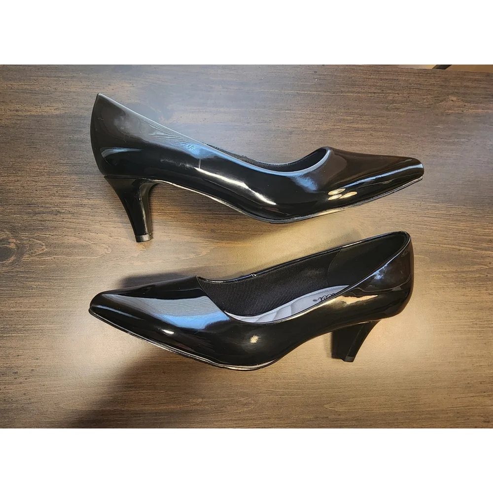 Easy Street Pointed Pumps Stiletto Heels 7 EXTRA WIDE - BLACK